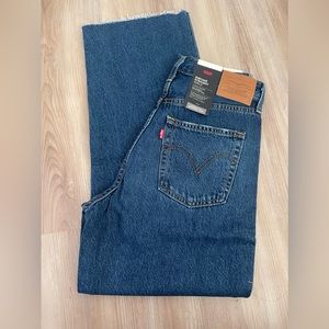 NWT LEVI Ribcage Straight Ankle Size 28x27